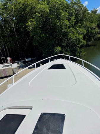 24_2008 37ft Intrepid 37 NEVER GIVE UP