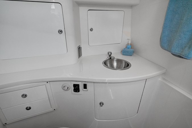 37_2008 37ft Intrepid 37 NEVER GIVE UP