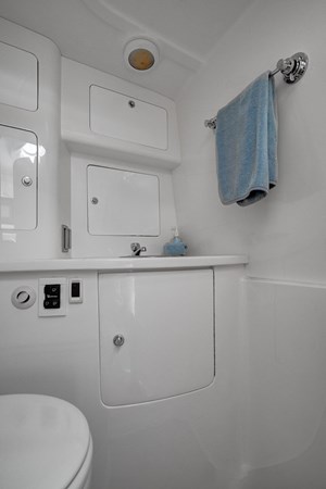 38_2008 37ft Intrepid 37 NEVER GIVE UP