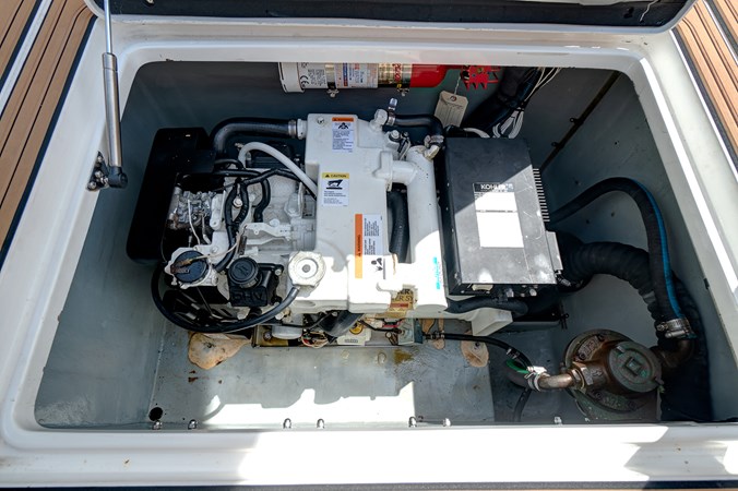 40_2008 37ft Intrepid 37 NEVER GIVE UP