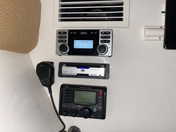 41_2008 37ft Intrepid 37 NEVER GIVE UP