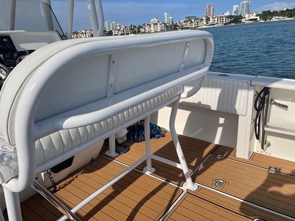 43_2008 37ft Intrepid 37 NEVER GIVE UP