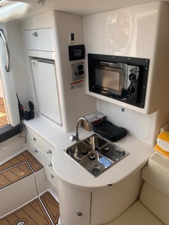 44_2008 37ft Intrepid 37 NEVER GIVE UP