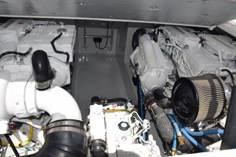FARR GONE 39 380hp Cummins QSB common-rail motors