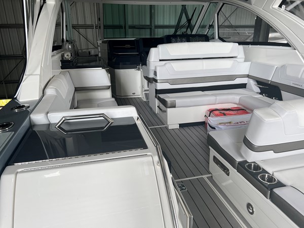 11_2021 38' Formula Super Sport Crossover OB