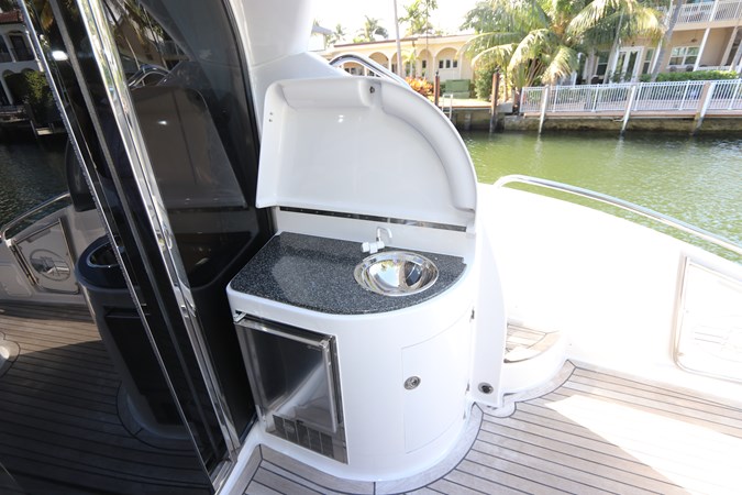 11_2005 56ft Neptunus 56 Express FIVE STAR