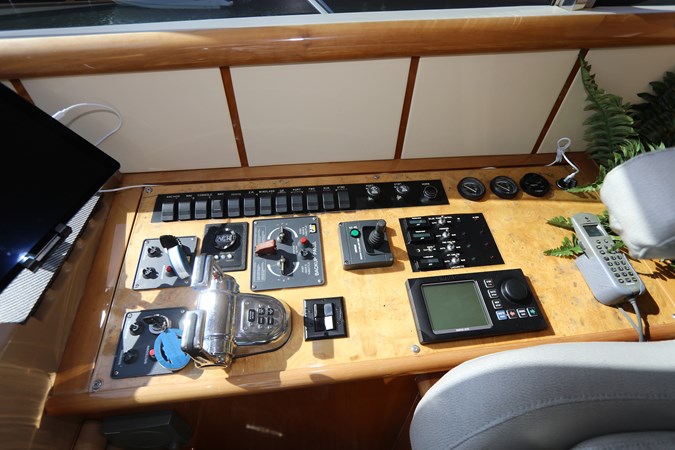 17_2005 56ft Neptunus 56 Express FIVE STAR