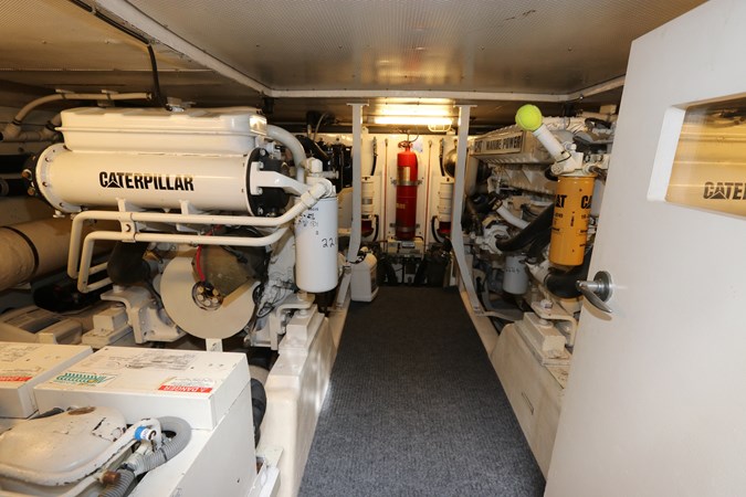 51_2005 56ft Neptunus 56 Express FIVE STAR