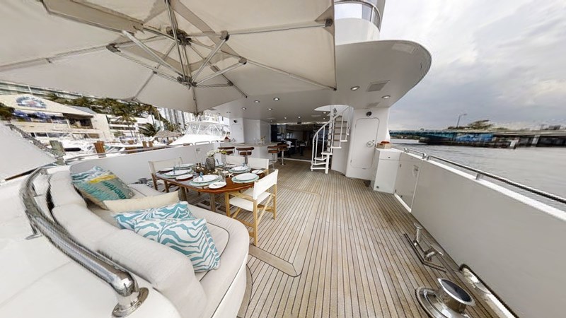 MY-ENTOURAGE-2025-04232022_100817