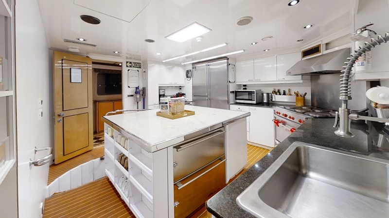 MY-ENTOURAGE-2025- Galley