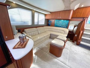 43 Motor Yacht 32 33