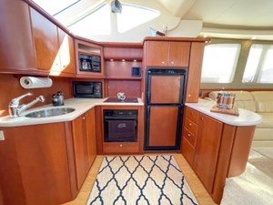 43 Motor Yacht 37 38