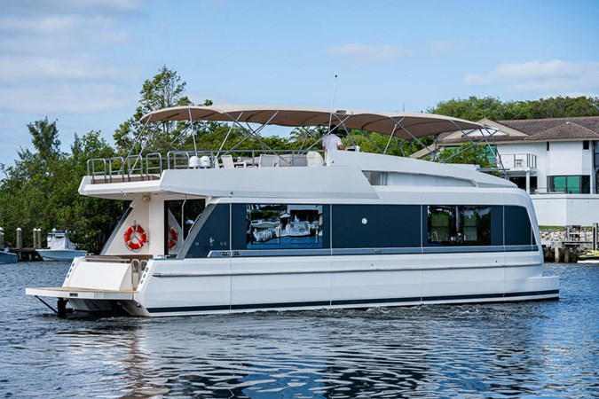 44_overblue_powercat_profiles_16