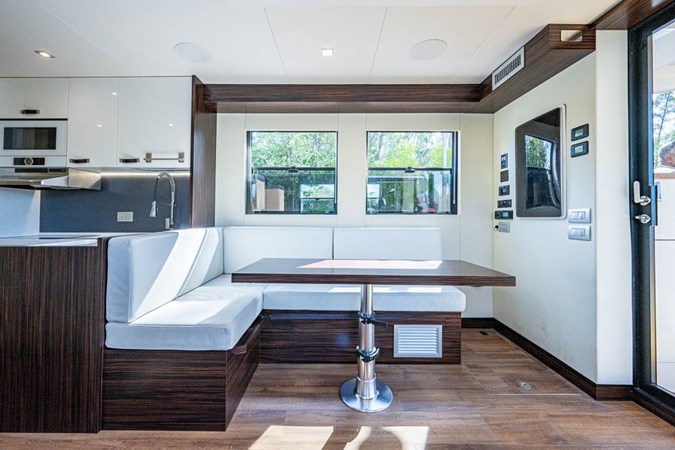 44_overblue_powercat_galley_3