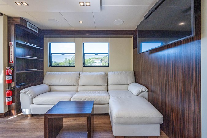 44_overblue_powercat_galley_4