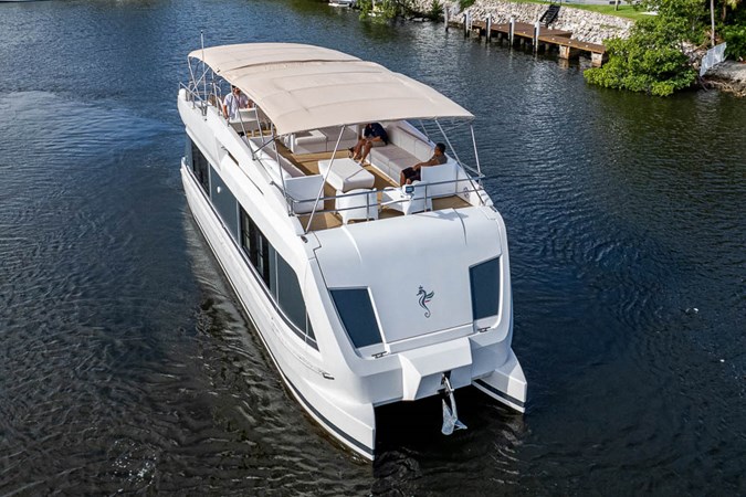 44_overblue_powercat_aerials_8