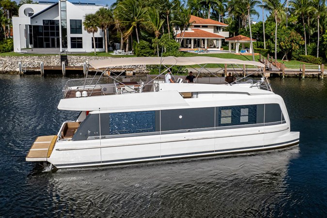 44_overblue_powercat_aerials_1