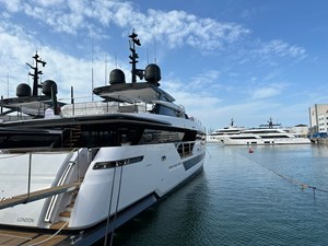 Etoile 45 Etoile 2023 CUSTOM LINE CL 106 Motor Yacht Yacht MLS #306131 45