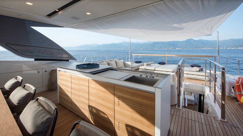 location-saisonniere-yacht-athens-ori100-L0019YA-72601338