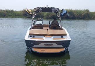 2021 Axis A22 @ Valle de Bravo 4 