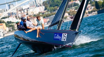 TOM RIDER Racing Sailboat LATITUDE 46 31' 10
