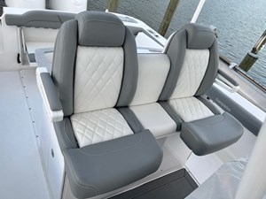 EVERGLADES 295 CENTER CONSOLE 4 B61389 5