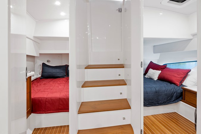 22_2020 47ft Intrepid 477 Evolution