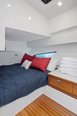 24_2020 47ft Intrepid 477 Evolution