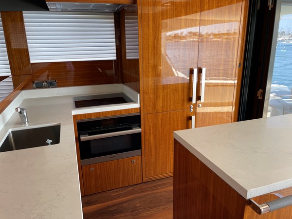 13 _2020 59ft Maritimo M59 ABOVE AND BEYOND