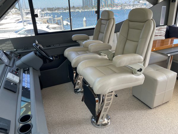 37 _2020 59ft Maritimo M59 ABOVE AND BEYOND