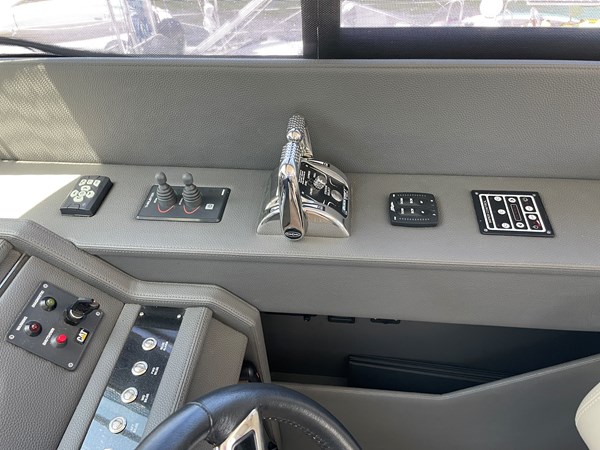 51 _2020 59ft Maritimo M59 ABOVE AND BEYOND