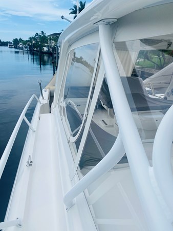 16_2008 39ft Intrepid 390 Sport Yacht