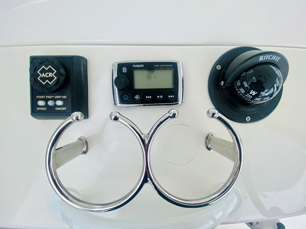 43_2008 39ft Intrepid 390 Sport Yacht