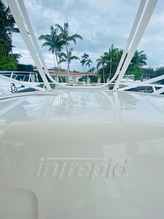 46_2008 39ft Intrepid 390 Sport Yacht