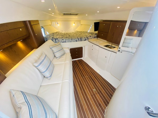 50_2008 39ft Intrepid 390 Sport Yacht