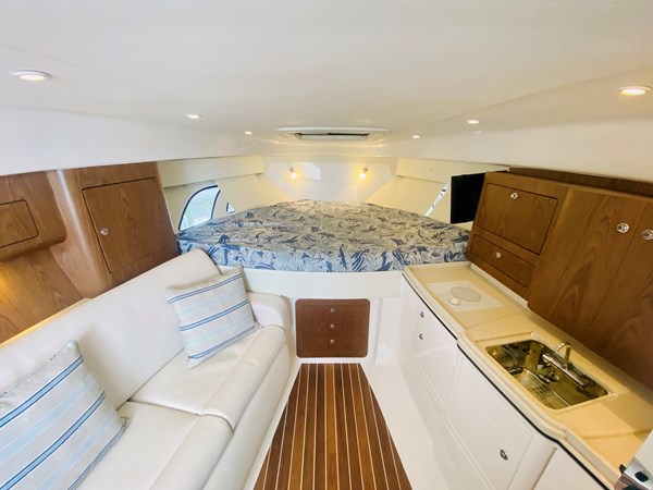 52_2008 39ft Intrepid 390 Sport Yacht