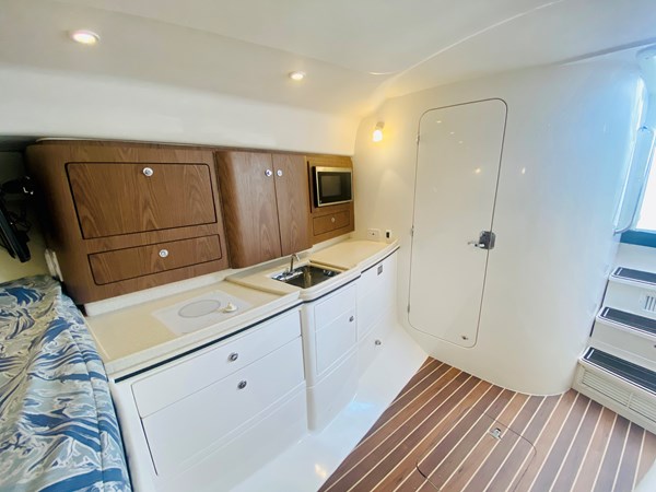 56_2008 39ft Intrepid 390 Sport Yacht