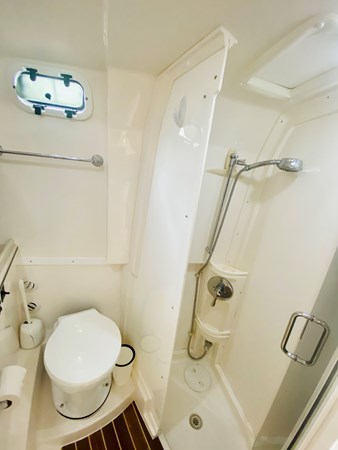 60_2008 39ft Intrepid 390 Sport Yacht