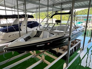2005 Moomba Mobius LSV 3 IMG_3739