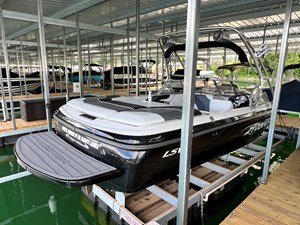 2005 Moomba Mobius LSV 6 IMG_3743