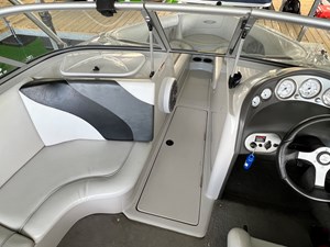 2005 Moomba Mobius LSV 21 IMG_3761