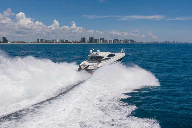 2005 PERSHING 50 - Stern Running