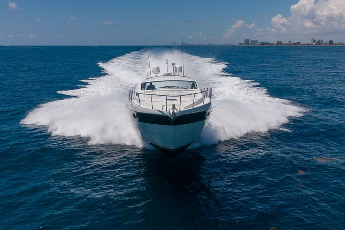 2005 PERSHING 50 - Bow Running 2