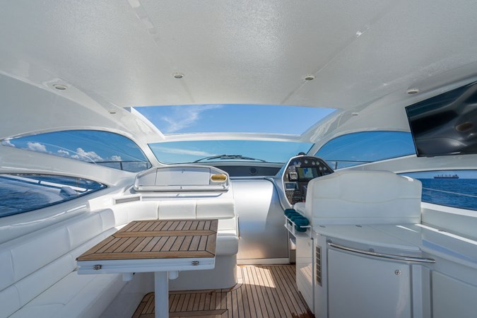 2005 PERSHING 50 - Cockpit w/ Sunroof Open