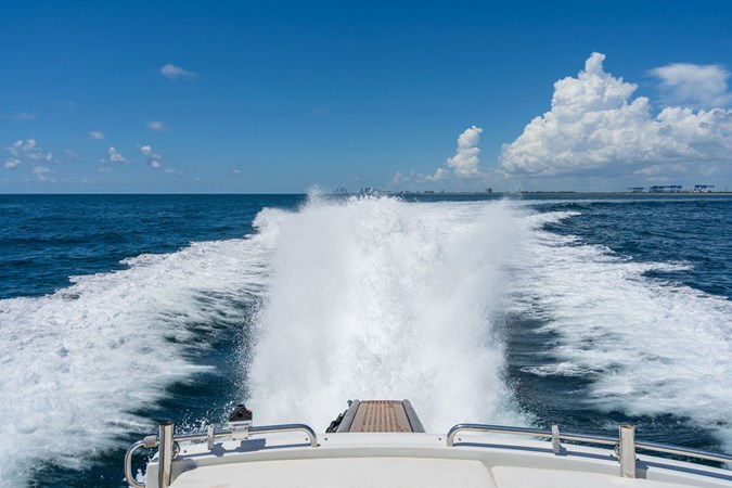 2005 PERSHING 50 - Aft Running