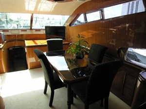 BALOZI 8 Dining Area