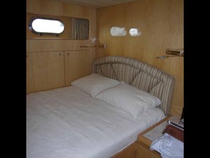 BALOZI 24 Aft Cabin
