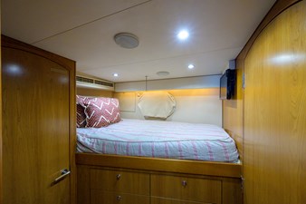 IRISH EI'S 55 Crew Quarters