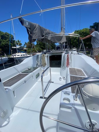 12_2004 47ft Beneteau 473 sloop