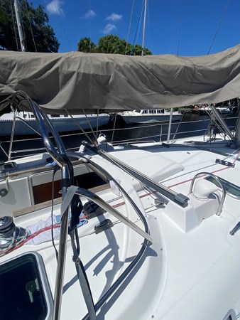 59_2004 47ft Beneteau 473 sloop